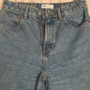 Classic Mom Fit Zara Jean